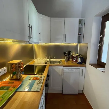 2 Pieces Avec Piscine, Tennis, Clim, Parking Prive, Proche - - Fr-1-225-683 * Argeles-sur-Mer